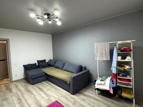 квартира за адресою Олександра Довженка вул., 33