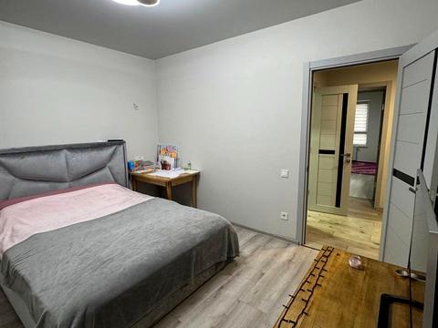 квартира за адресою Олександра Довженка вул., 33