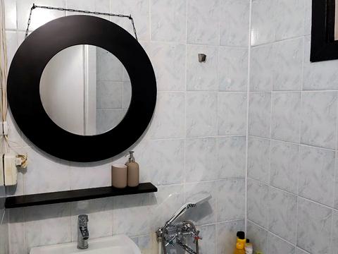 квартира за адресою Тролейбусна вул., 15