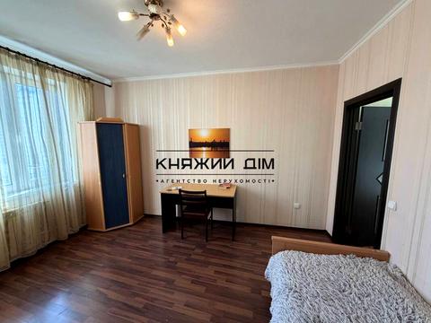 квартира за адресою Дніпровська набережна вул., 19-А