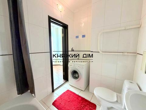 квартира за адресою Дніпровська набережна вул., 19-А