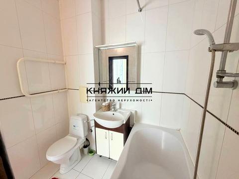 квартира за адресою Дніпровська набережна вул., 19-А