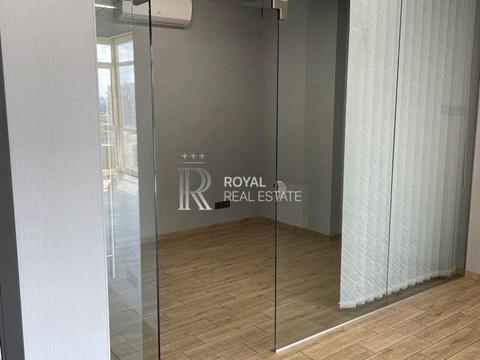 комерційна за адресою Євгена Коновальця вул. (Щорса), 36є