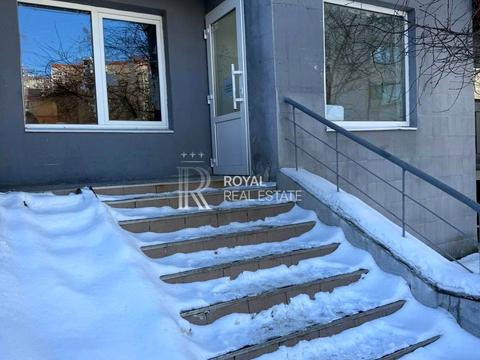 комерційна за адресою Бориса Гмирі вул., 5-А