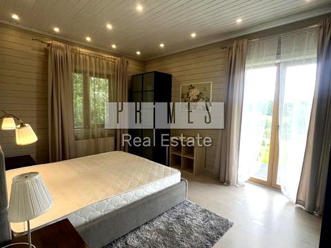 будинок за адресою Космонавтів вул., 7