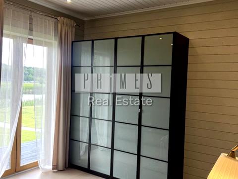 будинок за адресою Космонавтів вул., 7