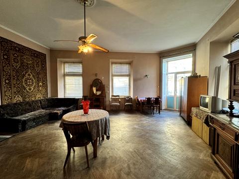 квартира за адресою Львів, Князя Романа вул. (), 11