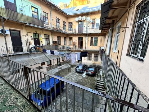 квартира за адресою Львів, Князя Романа вул. (), 11