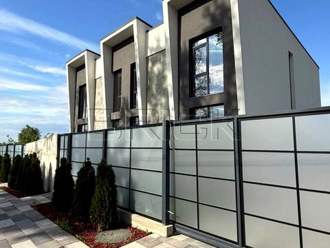 будинок за адресою Ягідна