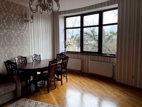 квартира за адресою Героїв Крут вул., 11б