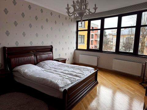 квартира за адресою Героїв Крут вул., 11б