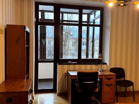 квартира за адресою Героїв Крут вул., 11б