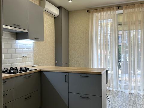 квартира за адресою Замковецька вул., 94