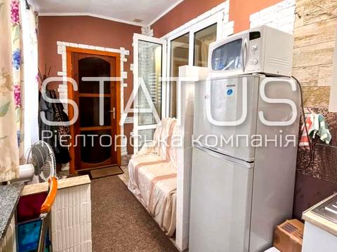 квартира за адресою Тролейбусна вул., 10