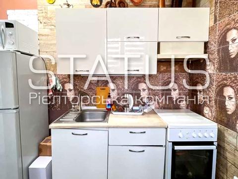 квартира за адресою Тролейбусна вул., 10