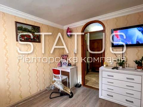 квартира за адресою Тролейбусна вул., 10