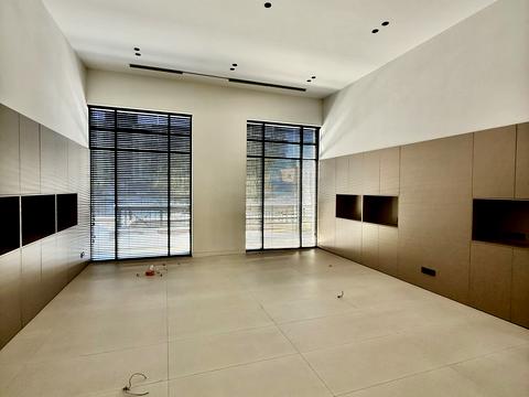 коммерческая по адресу Михаила Максимовича ул. (Трутенко Онуфрия), 28-К