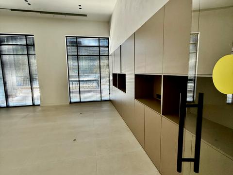 коммерческая по адресу Михаила Максимовича ул. (Трутенко Онуфрия), 28-К