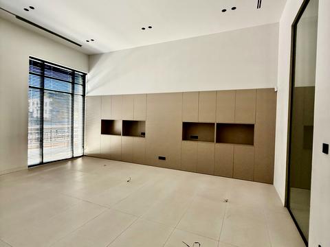 коммерческая по адресу Михаила Максимовича ул. (Трутенко Онуфрия), 28-К