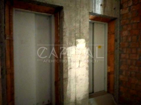 комерційна за адресою Юлії Здановської вул. (Ломоносова), 73-79