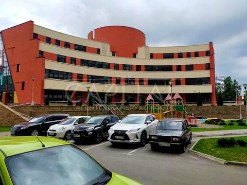 комерційна за адресою Юлії Здановської вул. (Ломоносова), 73-79