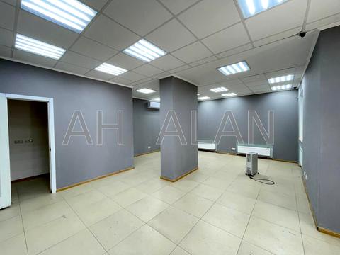 комерційна за адресою Юрія Шумського вул., 5