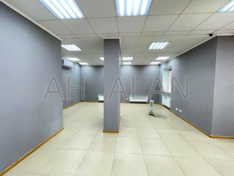 комерційна за адресою Юрія Шумського вул., 5