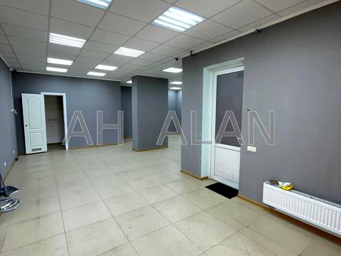 комерційна за адресою Юрія Шумського вул., 5