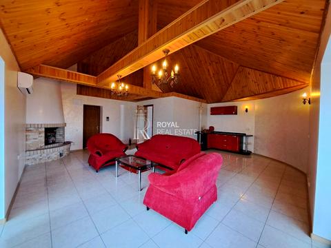 коммерческая по адресу Дніпровський просп., 17