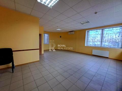 коммерческая по адресу Дніпровський просп., 17