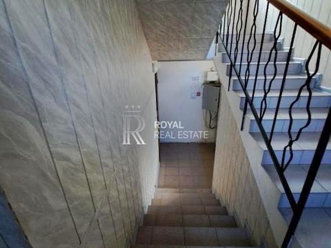 коммерческая по адресу Дніпровський просп., 17