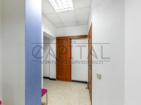 комерційна за адресою Урлівська вул., 21