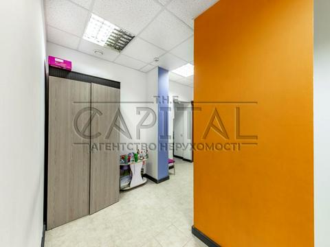 комерційна за адресою Урлівська вул., 21