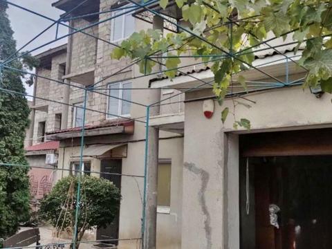 будинок за адресою Сергія Єфремова вул. (Академіка Вавілова), 12а