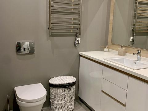 квартира за адресою Лабораторний пров., 7