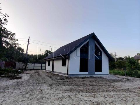 будинок за адресою с. Княжичі, Садова 6