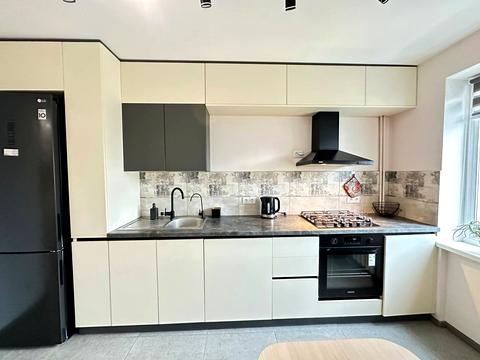 квартира за адресою Євгена Патона вул., 6