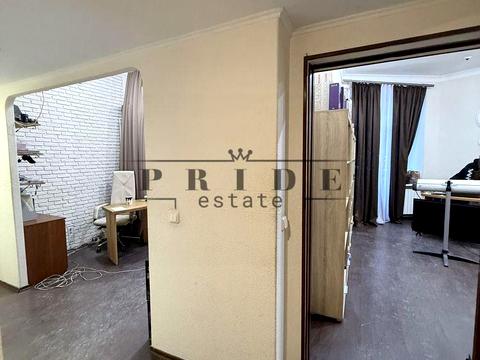 комерційна за адресою Костельна вул., 9