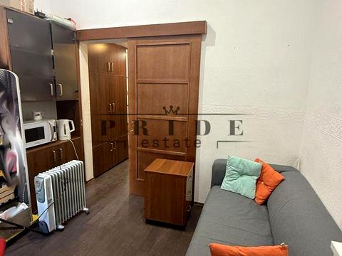 комерційна за адресою Костельна вул., 9