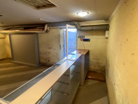 комерційна за адресою Червоної Калини просп., 105