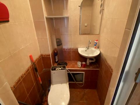 комерційна за адресою Червоної Калини просп., 105