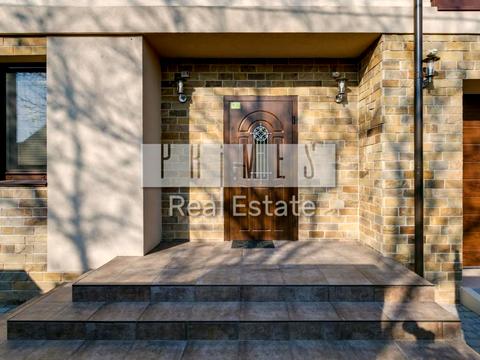 будинок за адресою Озерна