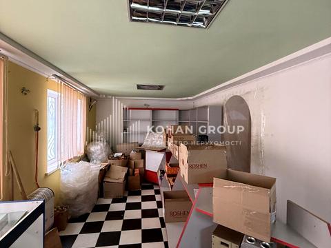 комерційна за адресою Городок, Київська вул., 18