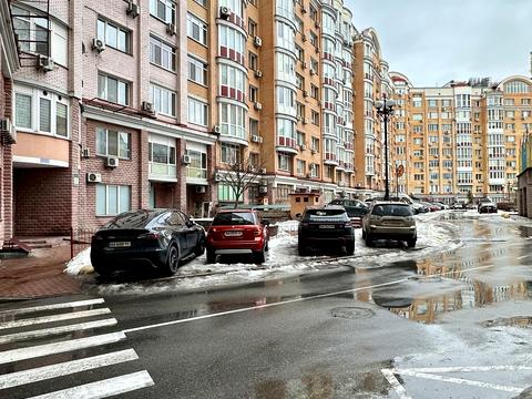 квартира по адресу Владимира Ивасюка просп. (Героїв Сталінграду), 4