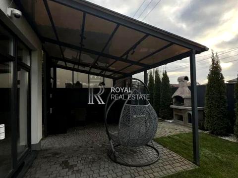 будинок за адресою Чернігівська вул., 10