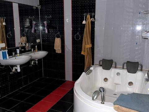 дом по адресу с. Тарновцы, Горького, 119