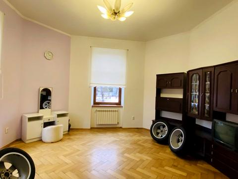 квартира за адресою Степана Бандери вул., 1