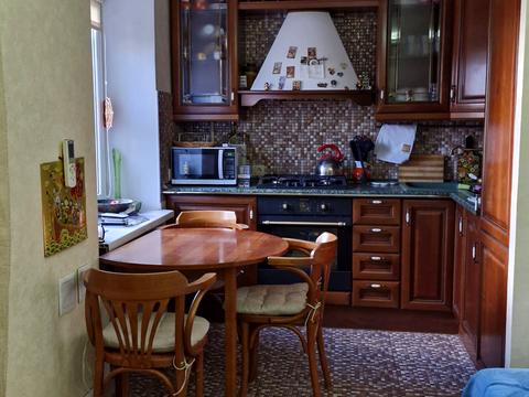 квартира по адресу Печерский спуск, 17