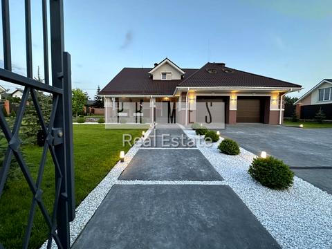 будинок за адресою Зоряна вул.