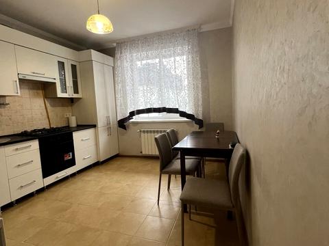 квартира за адресою Кардинала Любомира Гузара вул., 33